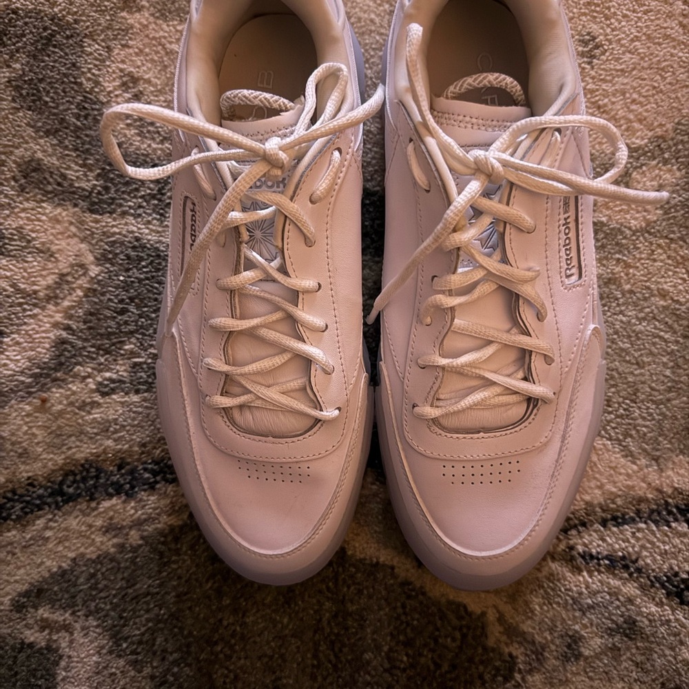 CLEARANCE! Reebok Cardi B ClubPure White Platform
Sneakers Size 10 | Gently worn - Picture 3 of 9
